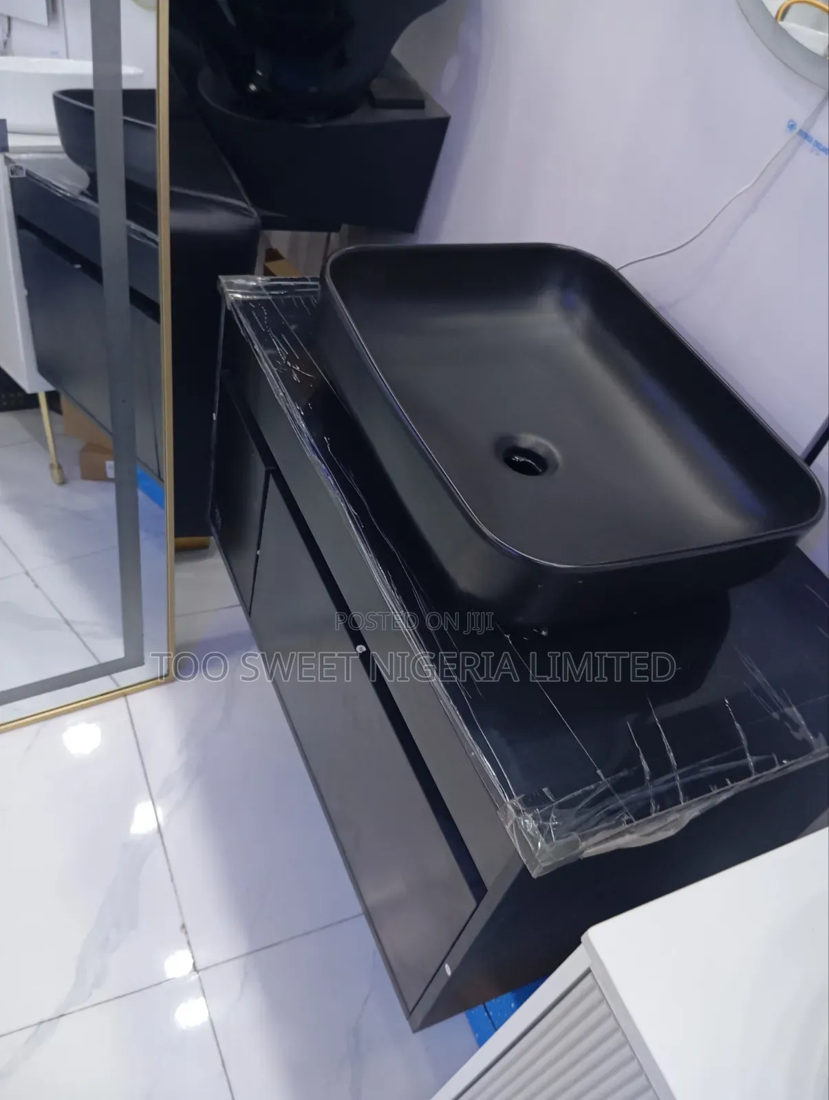 Complete Kitchen Cabinet