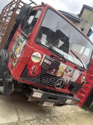 Mercedes Truck