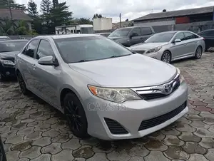 Toyota Camry 2013 Silver