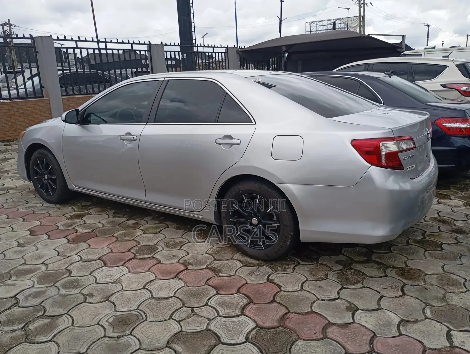 Toyota Camry 2013 Silver