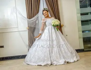 2 in 1 Wedding Dress for Rent