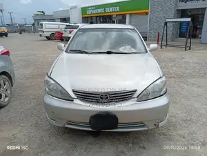 Toyota Camry 2005 Silver