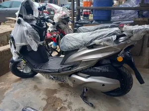 New Revoo E52 2026 Gray