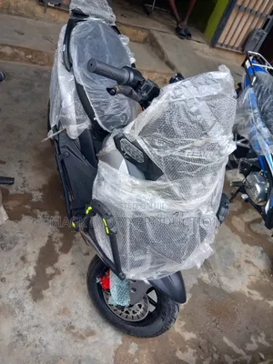New Revoo E52 2026 Gray