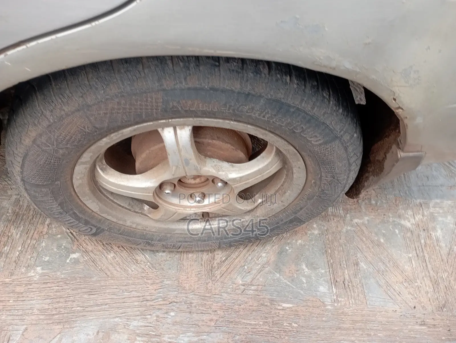 Toyota Corolla 2001 Brown