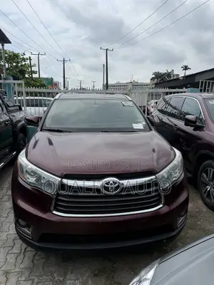 Toyota Highlander Limited Platinum 4dr SUV (3.5L 6cyl 6A) 2015 Purple