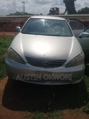 Toyota Camry 2004 Silver