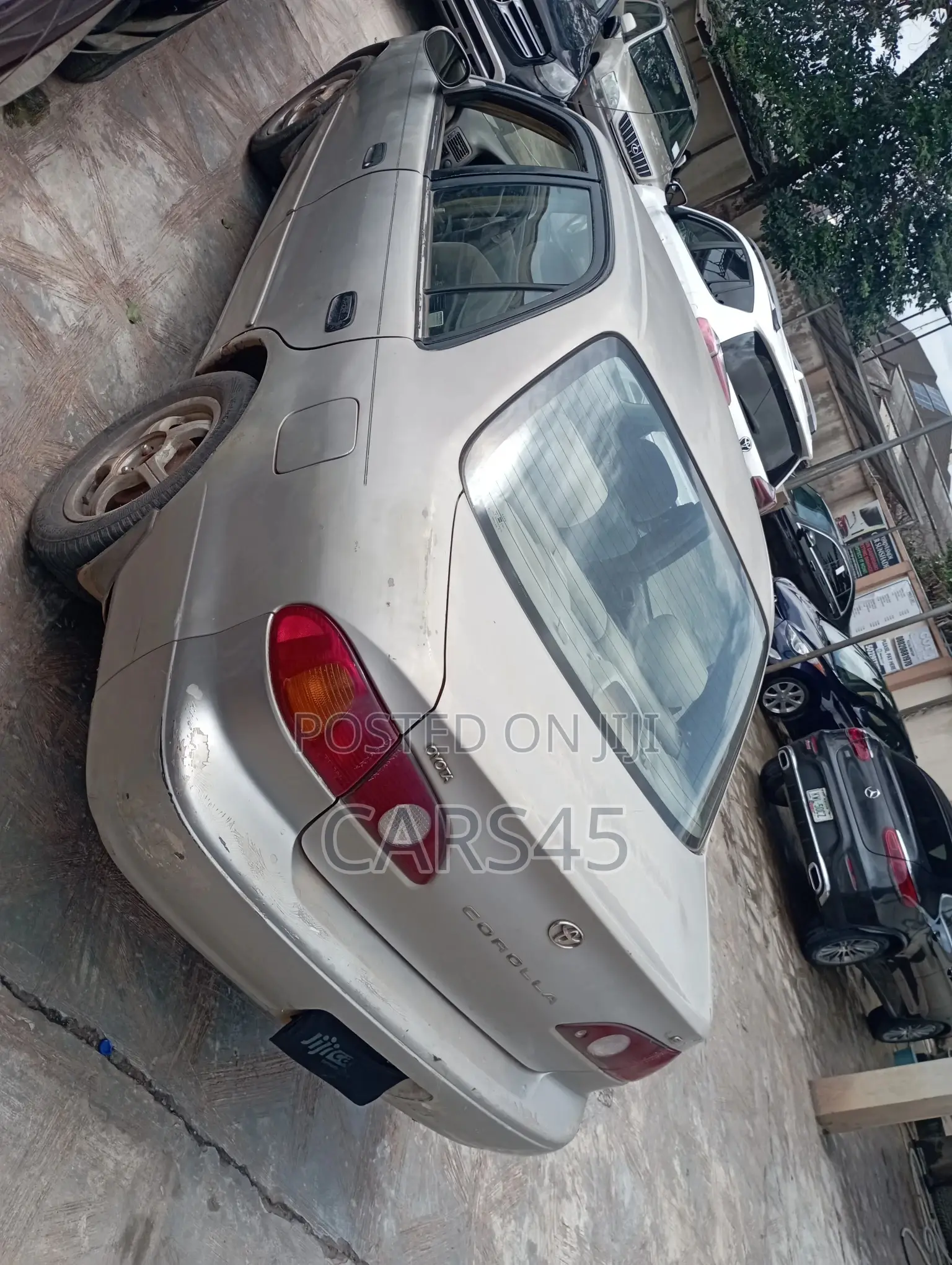 Toyota Corolla 2001 Brown