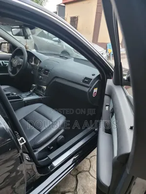 Mercedes-Benz C300 2009 Black