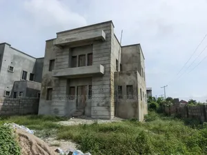 4bdrm Duplex in Surram Estate, Sabon Lugbe for sale