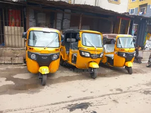 New Bajaj RE 2026 Red