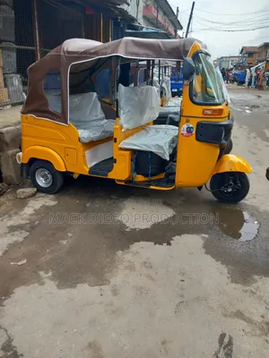New Bajaj RE 2026 Red
