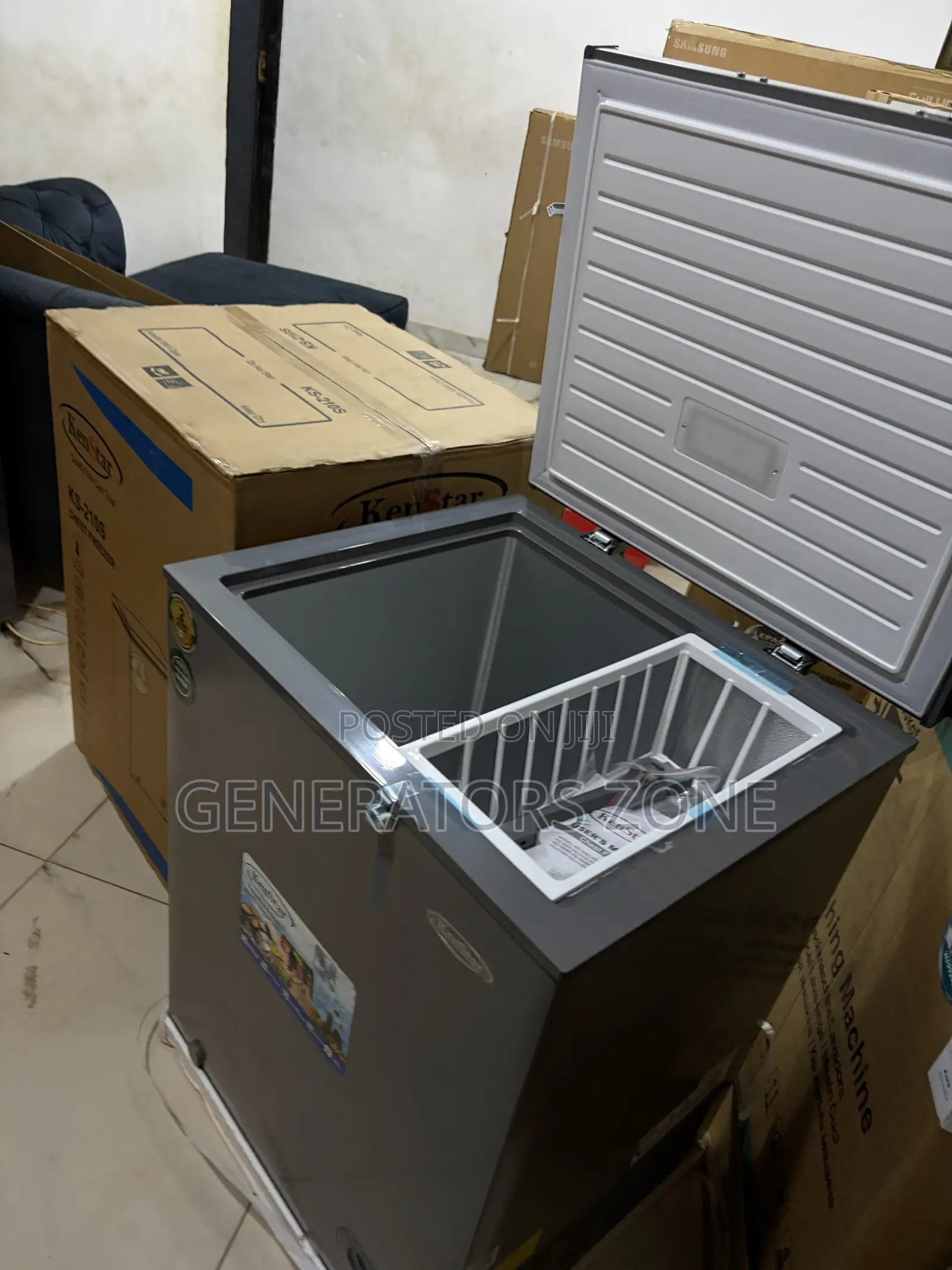 142L Kenstar Freezer With Adjustable Thermostat