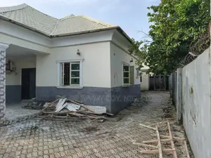 3bdrm Bungalow in Faplins Estate, Dakwo District for sale