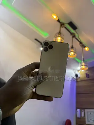 Apple iPhone 11 Pro Max 64 GB Gold