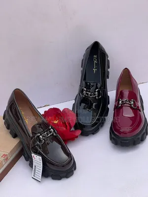 Black Shoe