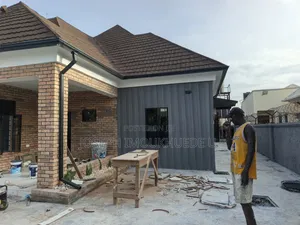 4bdrm Bungalow in Faplins Estate, Dakwo District for sale