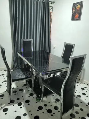 4 Seater Dining Table