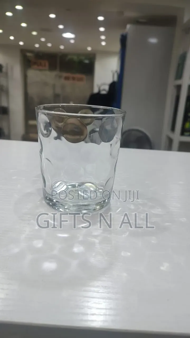 Circle Designed Glass Cup