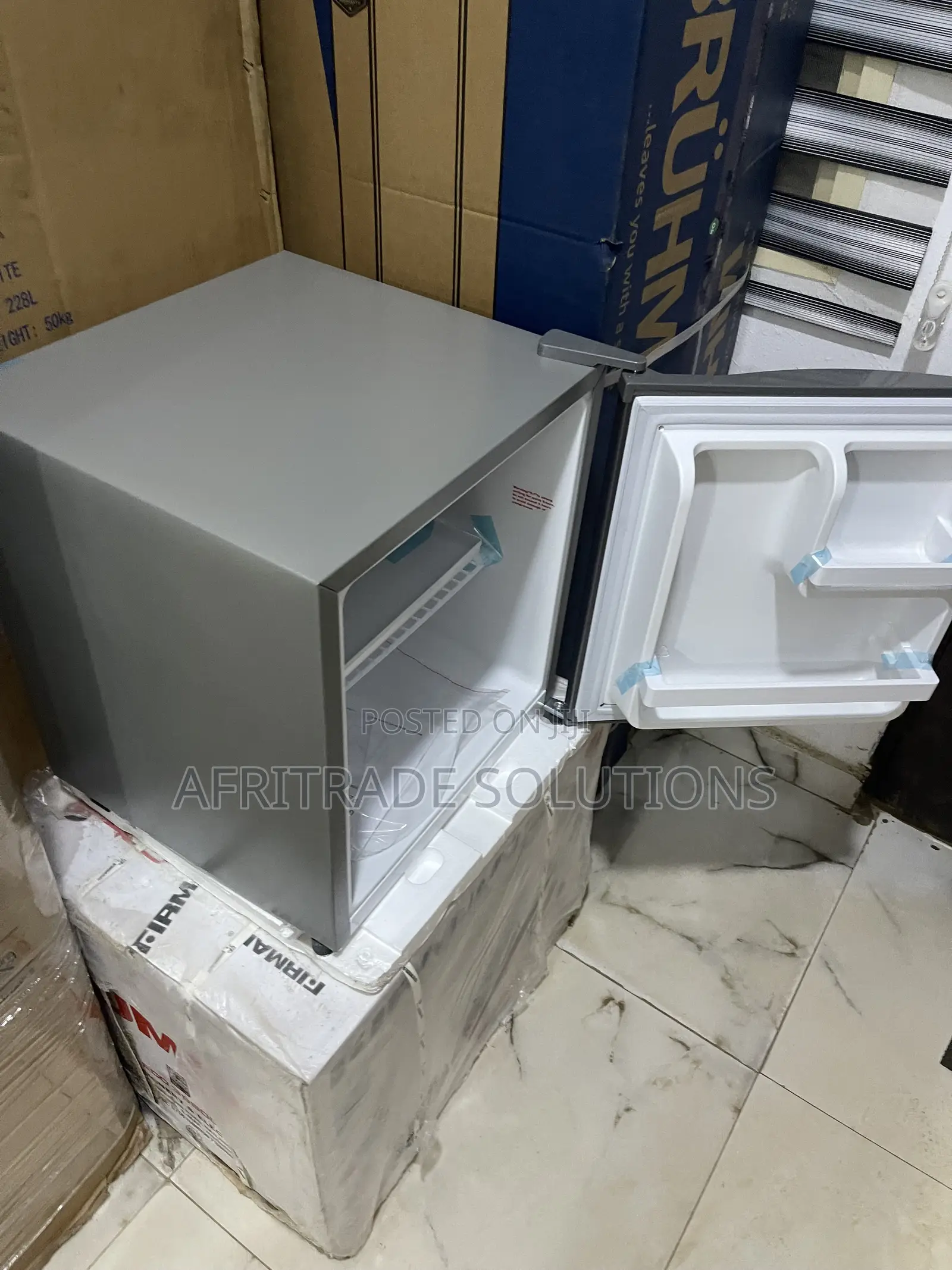 Skyrun 48L Efficient Bedside Mini Refrigerator