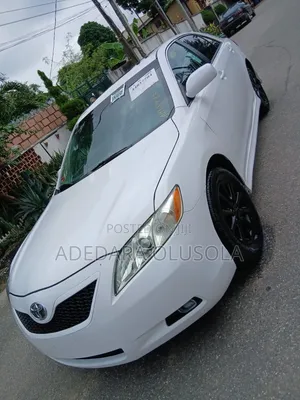 Toyota Camry XLE V6 4dr Sedan (3.5L 6cyl 6AM) 2009 White