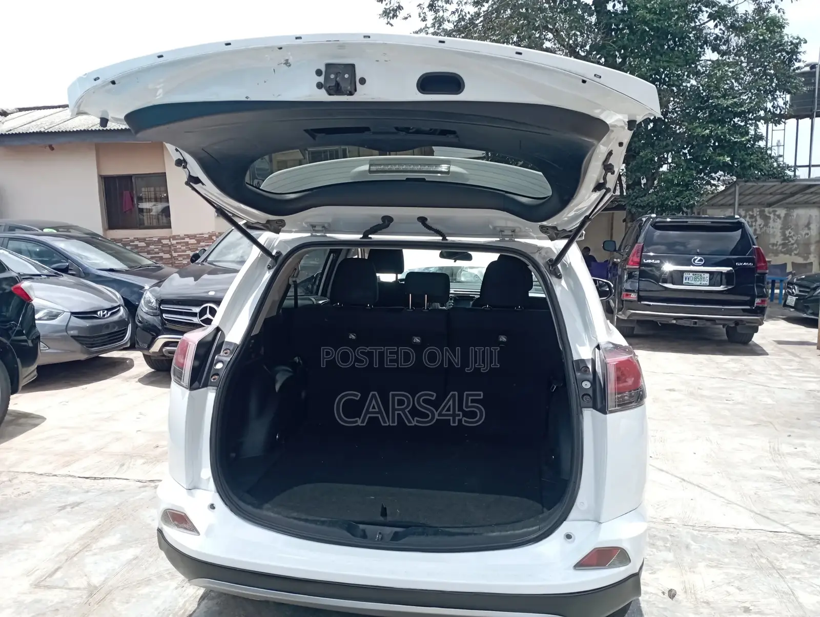 Toyota RAV4 2018 White