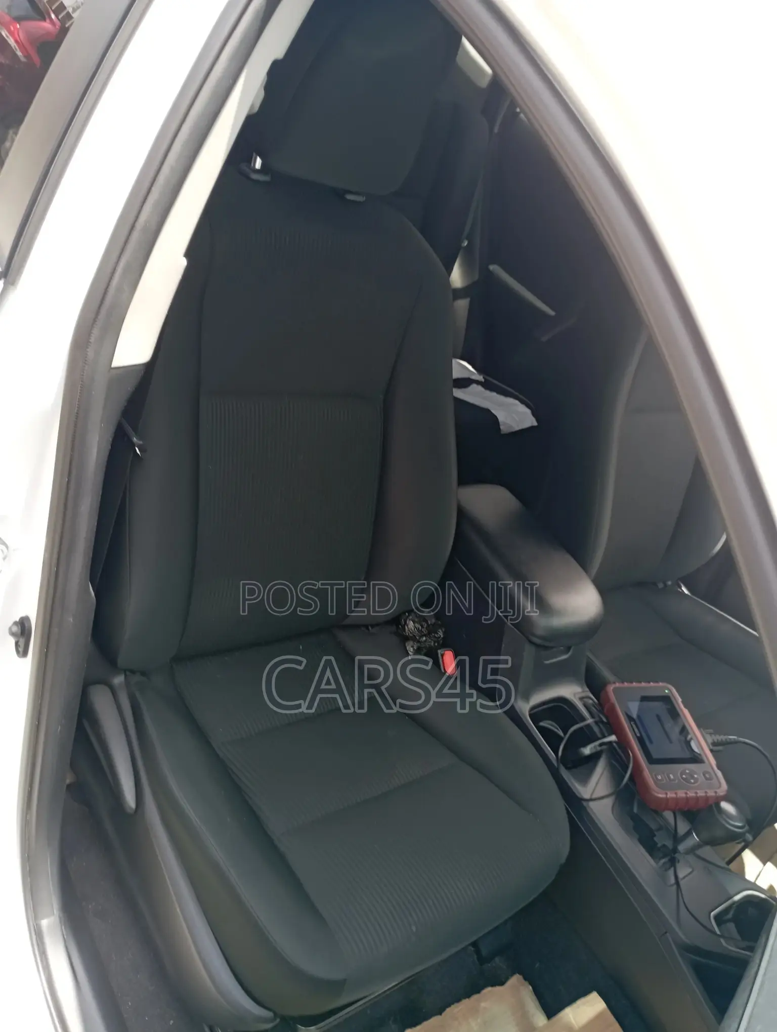 Toyota RAV4 2018 White