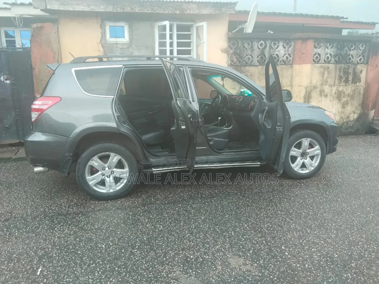 Toyota RAV4 3.5 2011 Gray