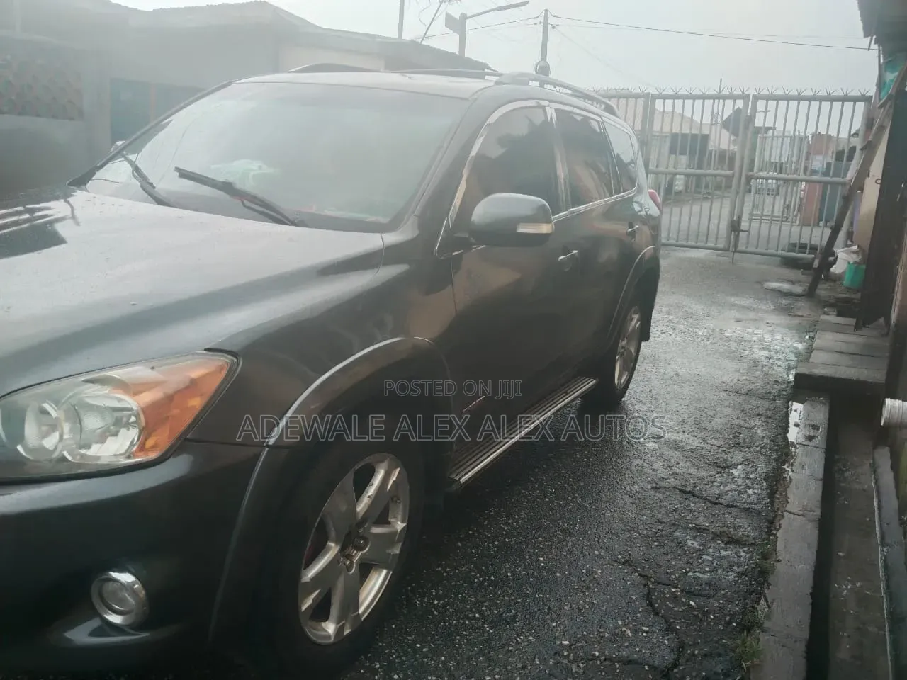 Toyota RAV4 3.5 2011 Gray