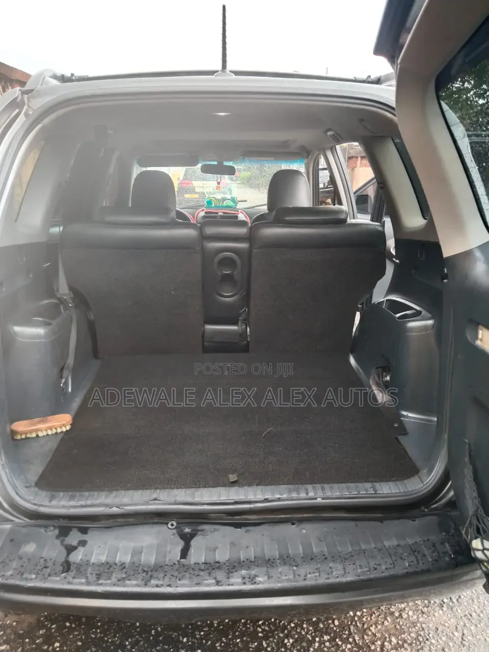 Toyota RAV4 3.5 2011 Gray