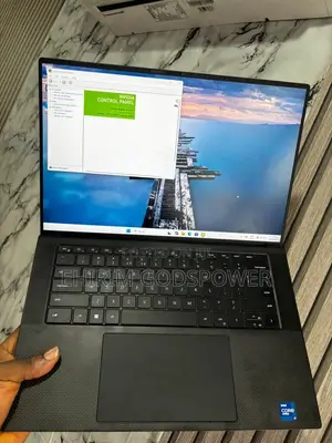 Laptop Dell Precision 5560 16GB Intel Core i7 SSD 512GB