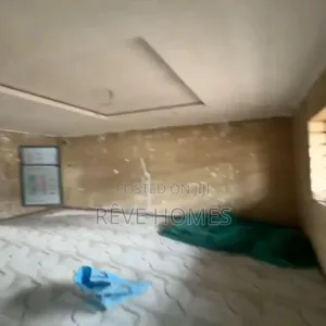 Studio Apartment in Fadeyi for rent