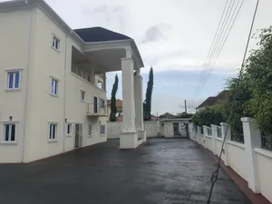 15bdrm Apartment in City Estate, Dakwo District for sale