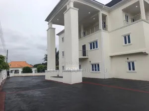 15bdrm Apartment in City Estate, Dakwo District for sale