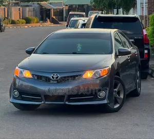 Toyota Camry 2014 Gray
