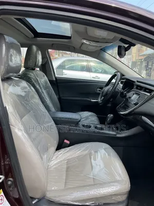 Toyota Avalon XLE Sedar FWD (3.5L 6cyl 6A) 2013 Burgundy