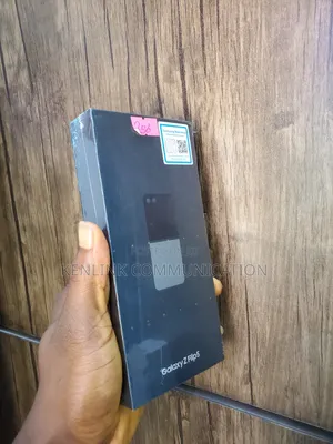 New Samsung Galaxy Z Flip5 256 GB Black