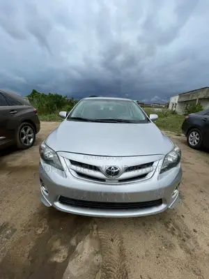 Toyota Corolla 2013 Silver