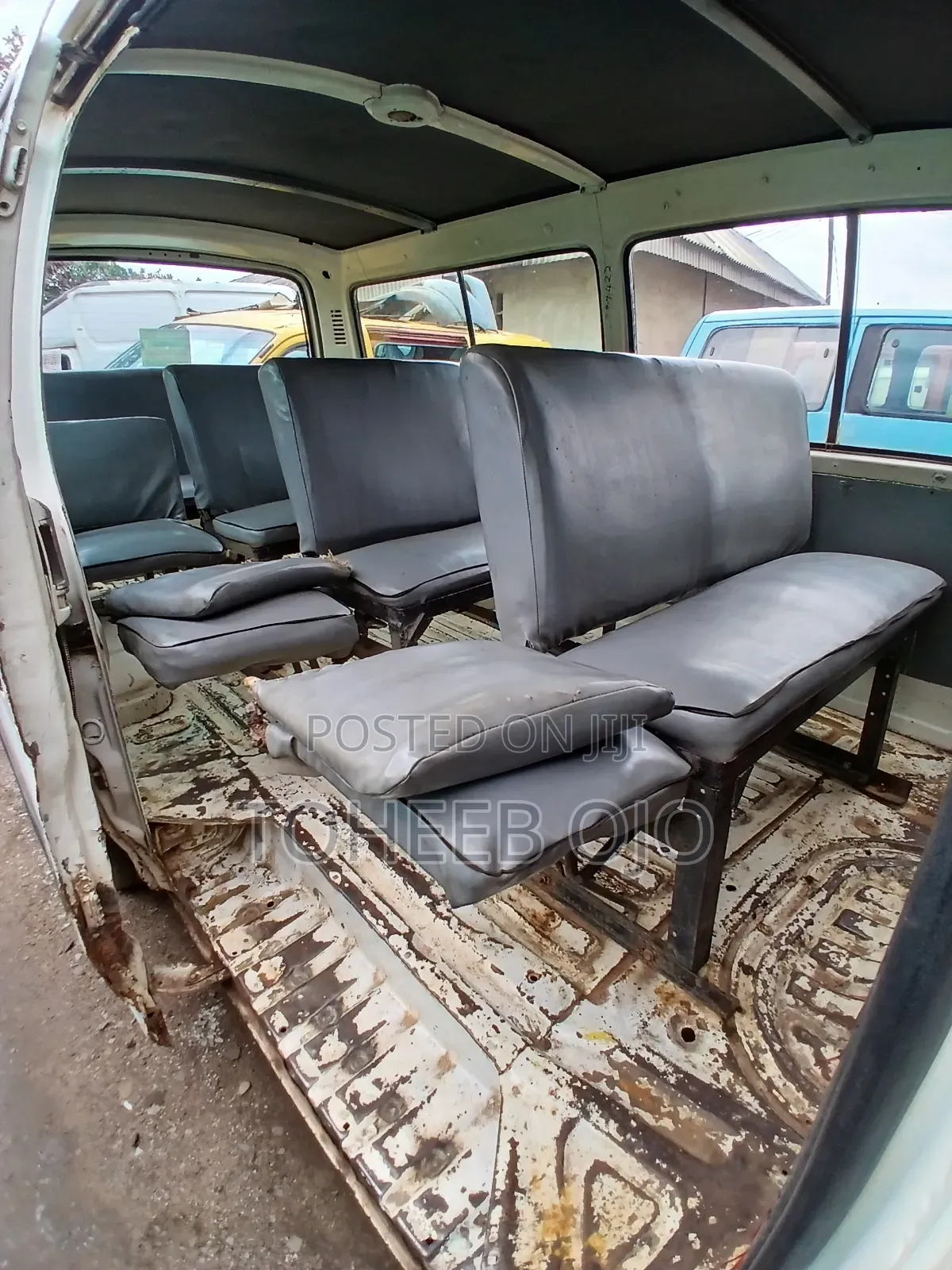 Toyota HiAce 1999 White