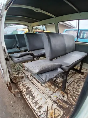 Toyota HiAce 1999 White