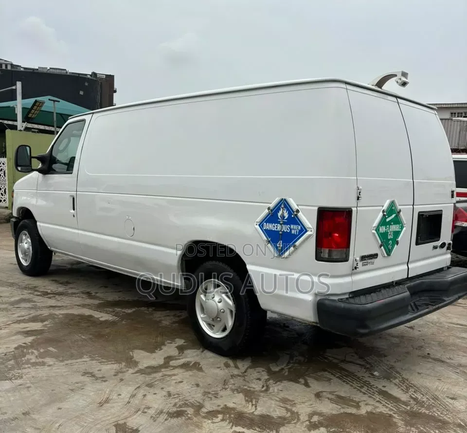 Ford E250 2011 White