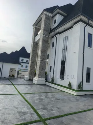 5bdrm Duplex in Faplins Estate, Dakwo District for sale