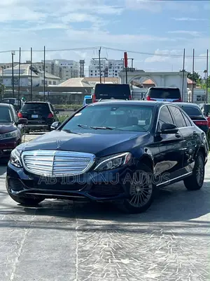 Mercedes-Benz C300 Luxury 4dr AWD 4Matic Sedan (2.0L 4cyl 7A) 2015 Blue