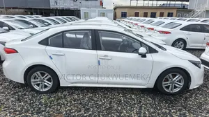 Toyota Corolla 2022 White
