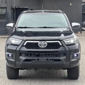 Toyota Hilux Revo Double Cab Petrol 2.7 RWD 2017 Black