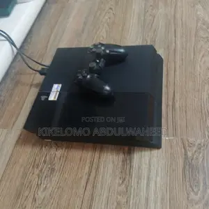 PS 4 With One Pad Very Clean