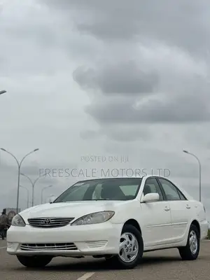 Toyota Camry 2005 White