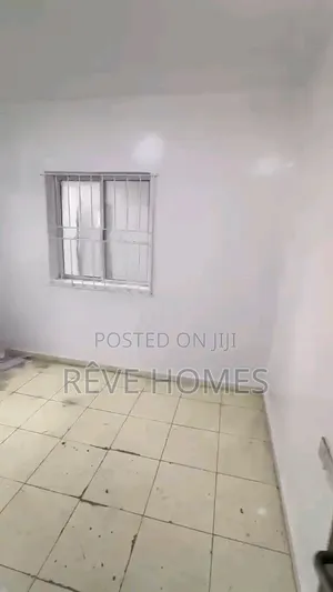 2bdrm Block of Flats in Onike for rent