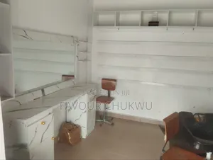 Salon Mirror Stand