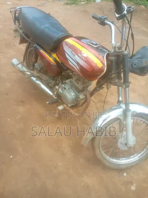 Bajaj Boxer 2015 Red